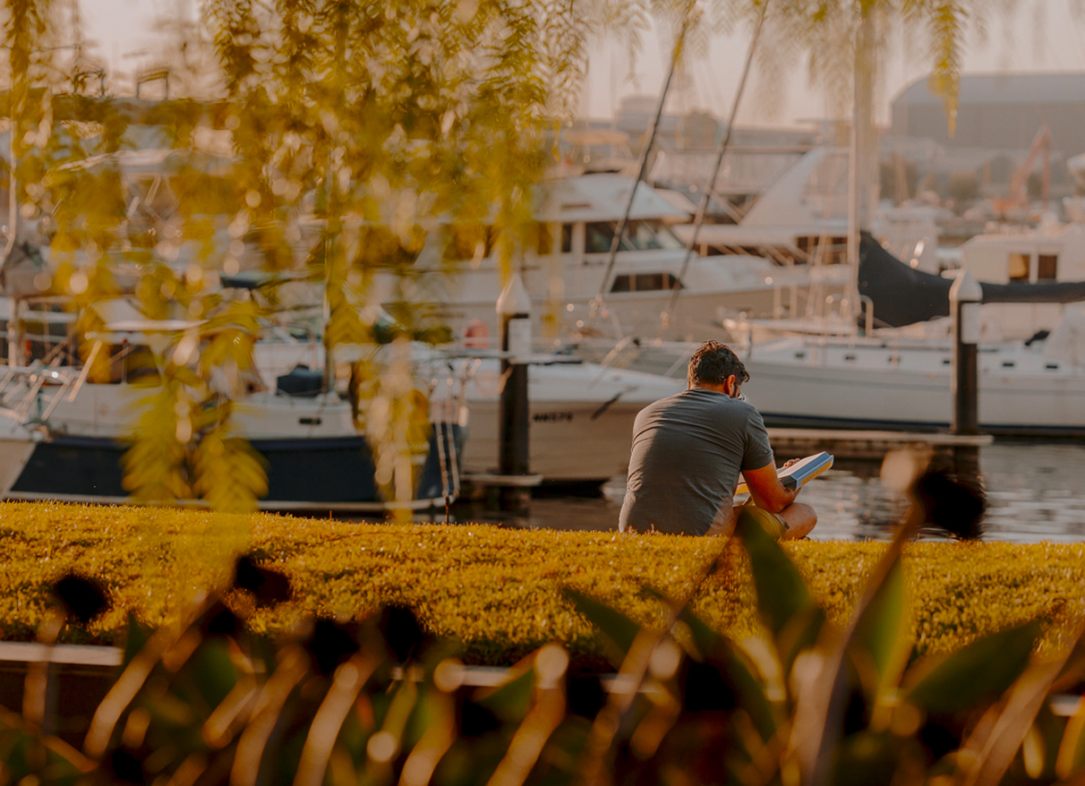 LEND11245_Collins Wharf 2_IN05_Riverhome 3-Bed Bedroom to Water (5).png